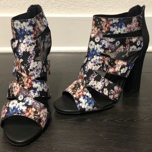 Qupid - Floral Peep Toe Strapped Pumps